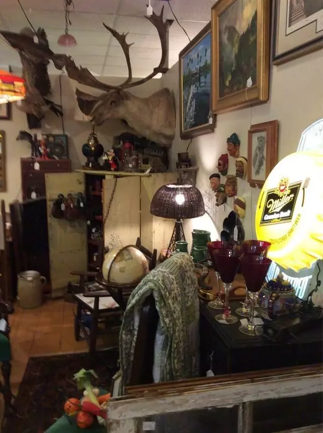 Antique Market of San Jose