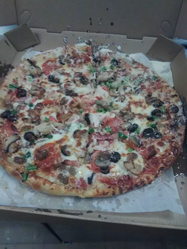 Bassil's Pizza & Subs