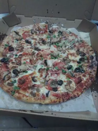 Bassil's Pizza & Subs