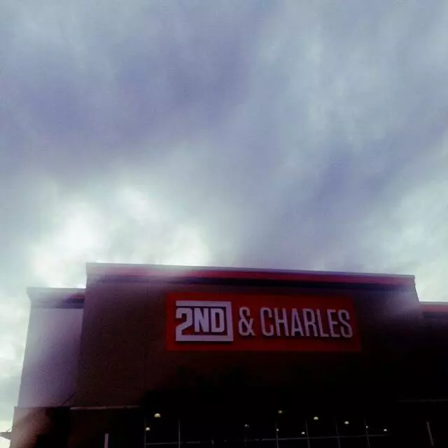 2nd & Charles