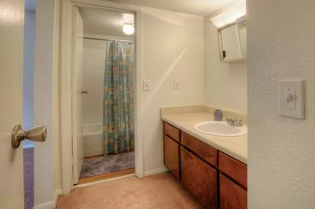 Auburn Glen Apartments