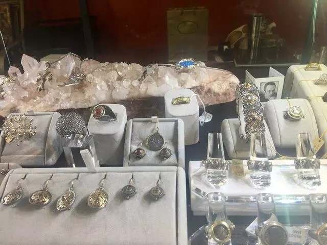 Anazao Galleries