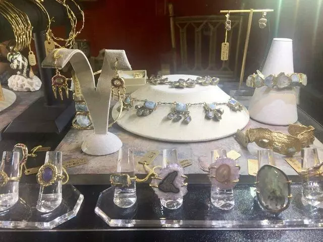 Anazao Galleries
