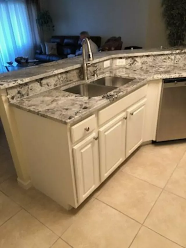 Avigna Granite World